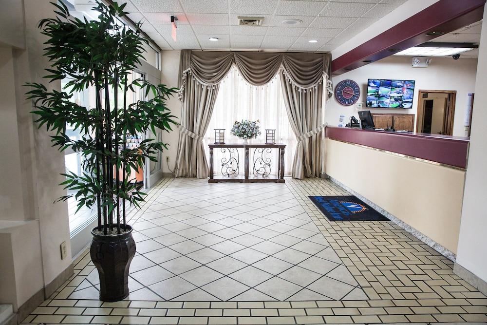 Florence Express Inn Екстер'єр фото