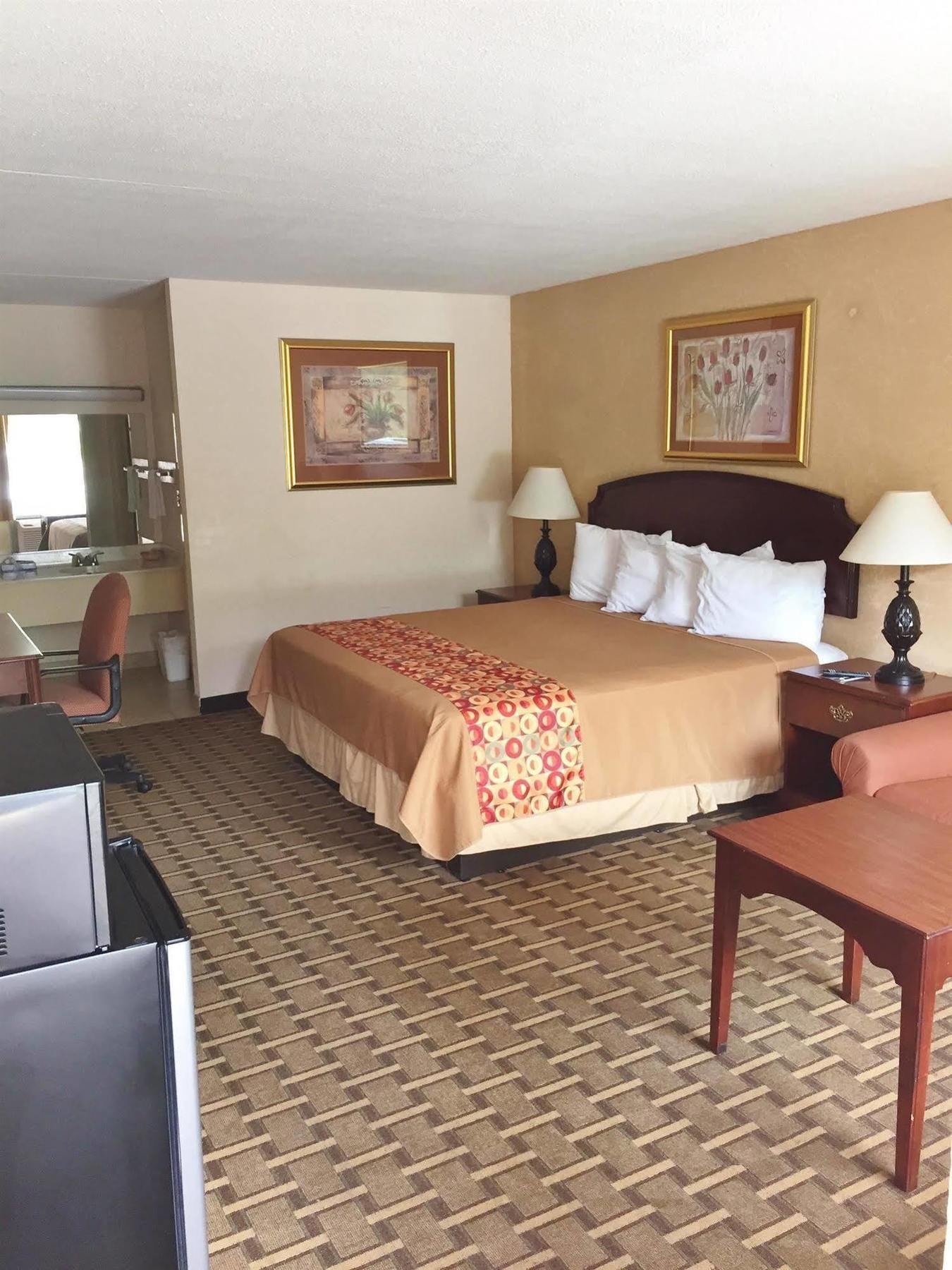 Florence Express Inn Екстер'єр фото